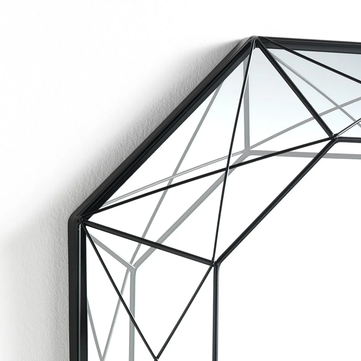 Diamond specchiera da parete in metallo verniciato nero opaco dimensione 45x8 h45 cm